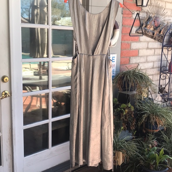 Beautiful Silver Jumpsuit. - Picture 5 of 8